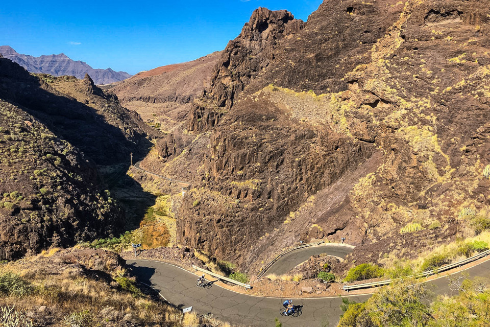 Cyclists climbing Valley of the Tear Gran Canaria on full support guided cycling holiday with Marmot Tours